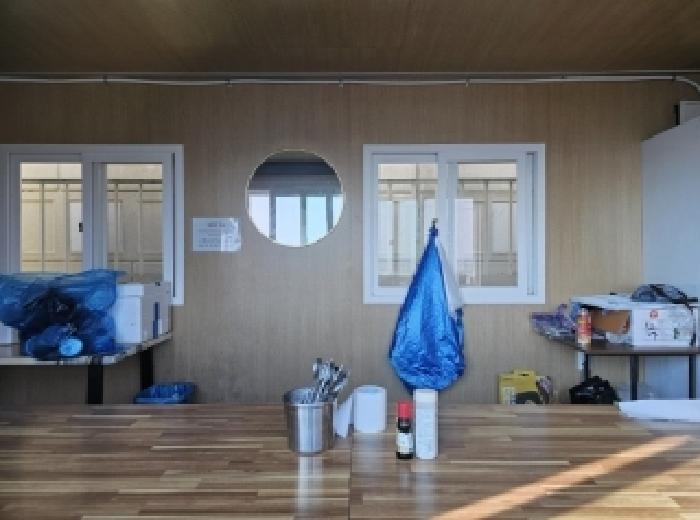 목록 10번 전경(컨테이너,직원식당 내부)