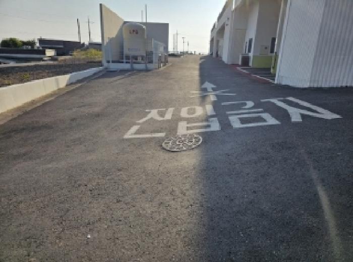 목록 13번 전경(리조트 내 도로)