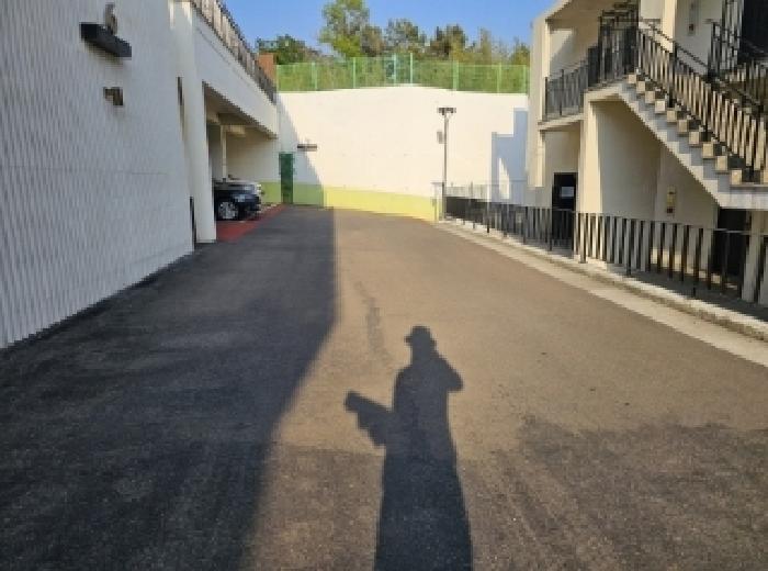 목록 13번 전경(리조트 내 도로)