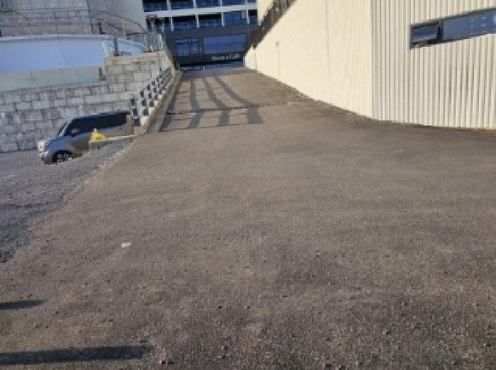 목록 15번 전경(리조트 내 도로)