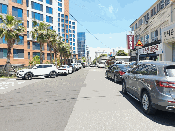 주위환경 - 동측 접면도로