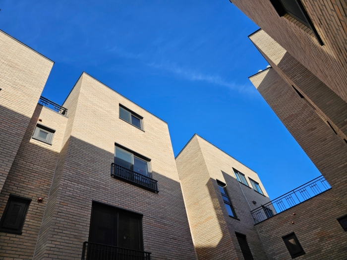 제시외 물건 ㉠