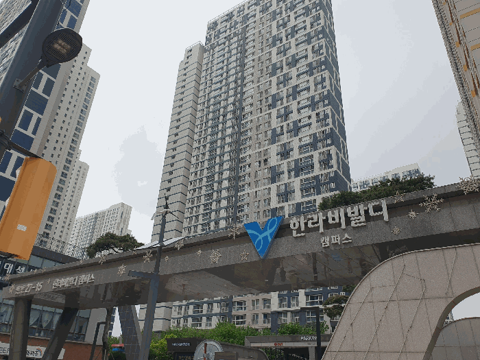 본건 전경 - 동측 촬영