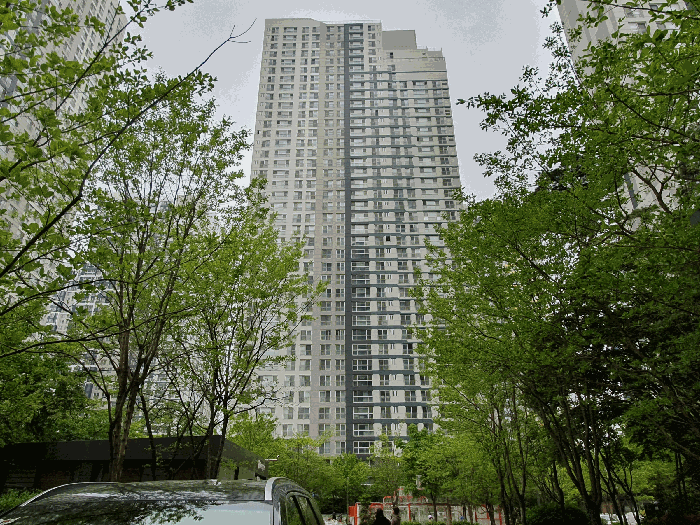 본건 전경 - 남서측 촬영