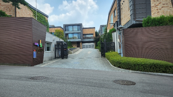 단지 입구
