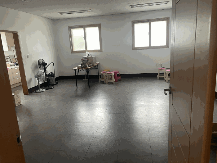 기호 4 2층 내부 전경