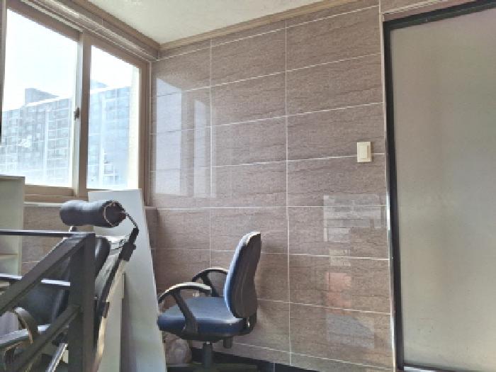 5층 제시외 계단실 모습