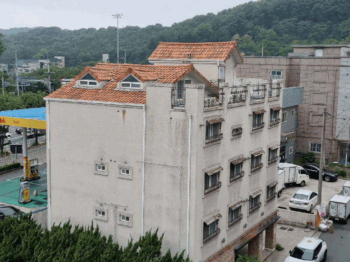 옥탑 소재 누다락, 계단실