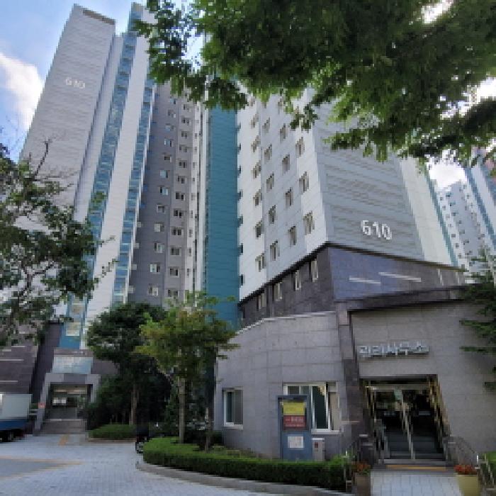 본건 건물 전경