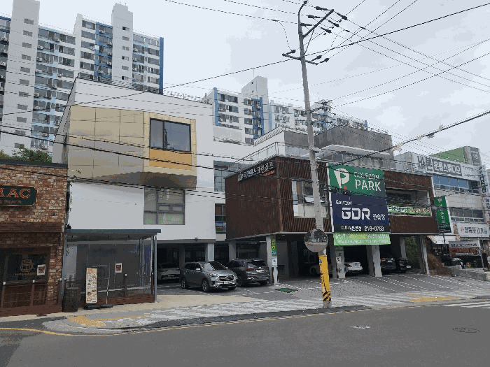 본건 남서측 전경