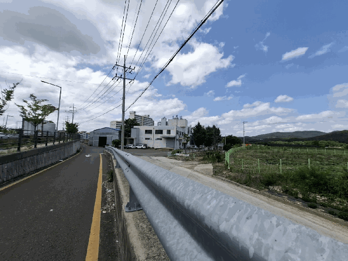 북측 산업로변에