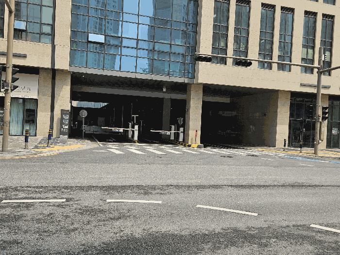 지하주차장(출구)