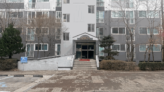 본건 공동현관