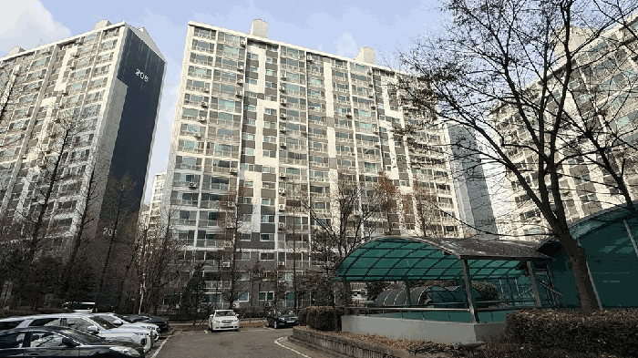 본건 소재 건물(207동) 전경