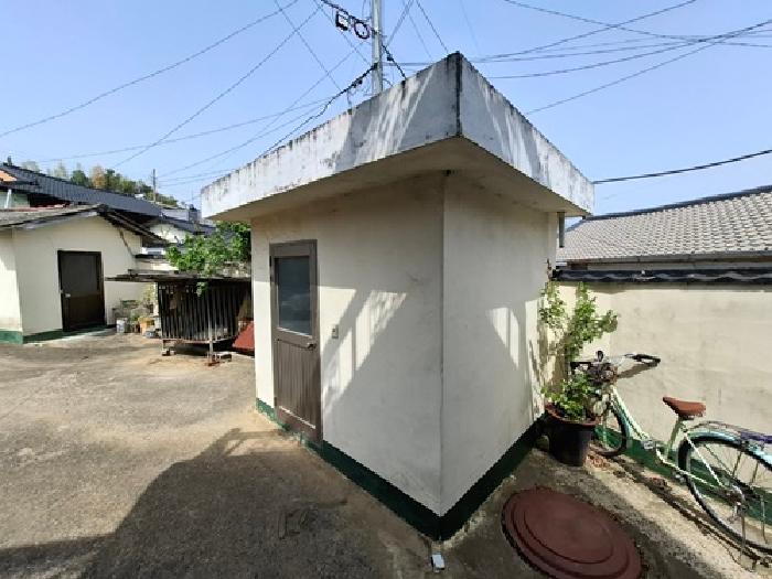 목록번호1 제시외 단층 화장실.