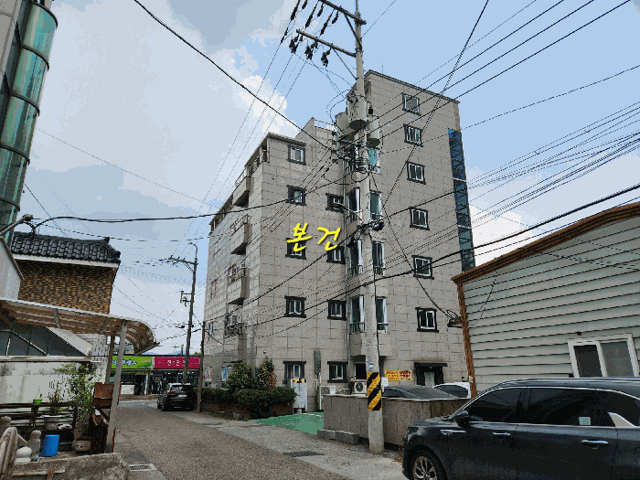 본건의 전경 및 부근의 상황 등
동측에서 서측을 향하여 촬영