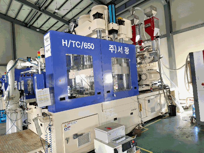 [기계기구1의 1) 수평형사출기 및 호퍼로더]