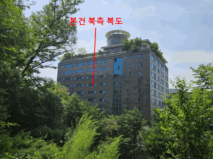 [북측에서 본 본건동 외부전경]