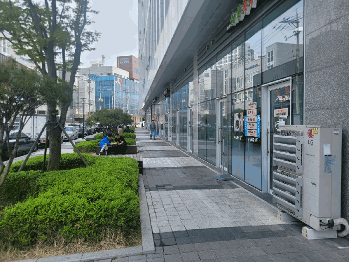 본건 소재 건물 측면