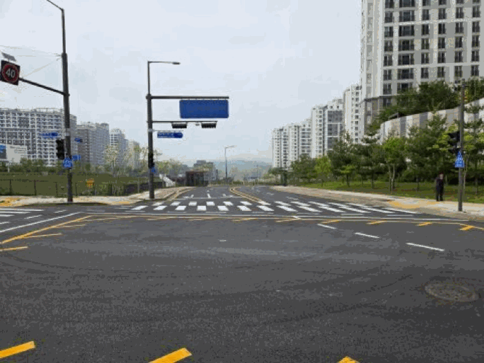 접면도로 및 주변상황