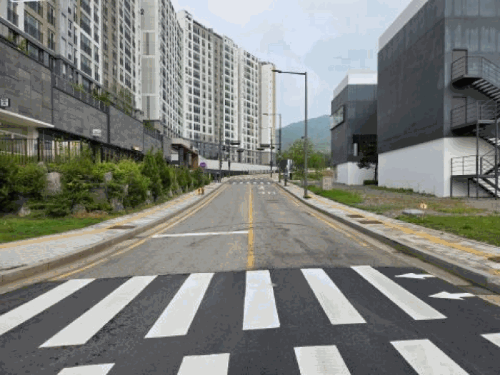 접면도로 및 주변상황