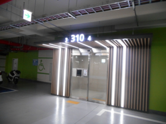 공동출입구 부분