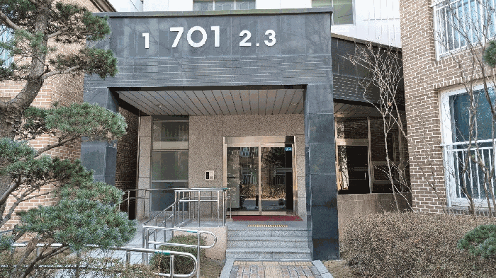 1층 공동출입구