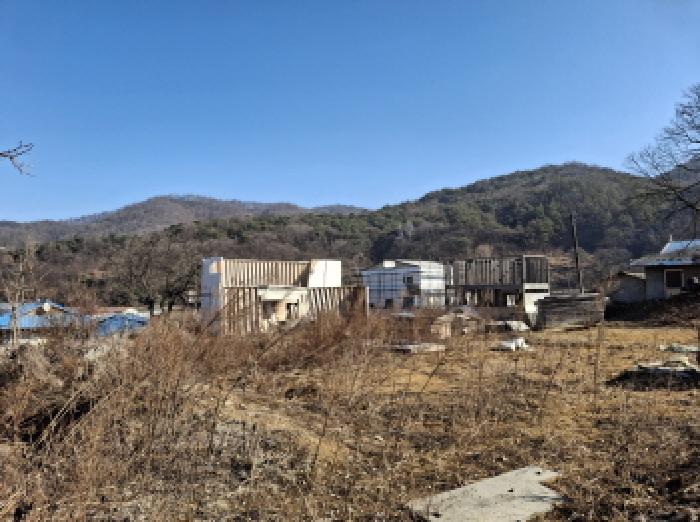 토지들 전경