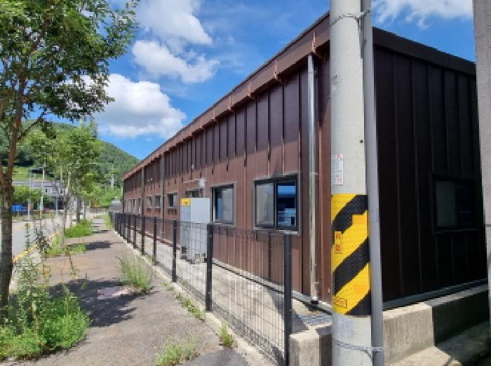 목록1 건물 전경(도로쪽 모습)