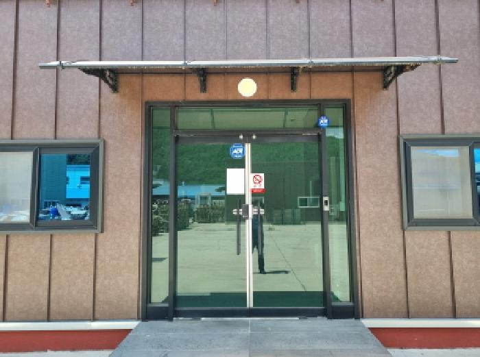 목록1 건물 출입구