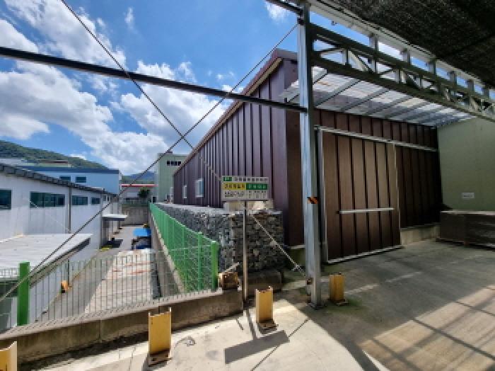 목록3 토지 동쪽 경계선 부근(북쪽에서 남쪽 방향 촬영)