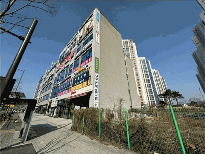 본건 건물 전경