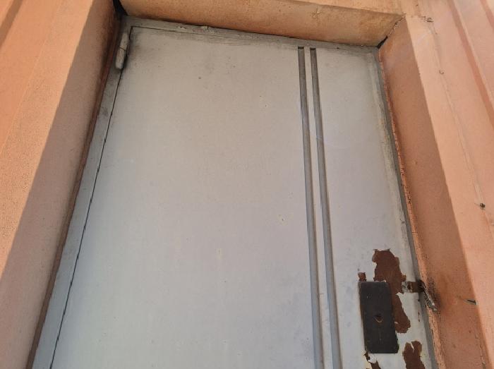 4번 목록 2층 출입문