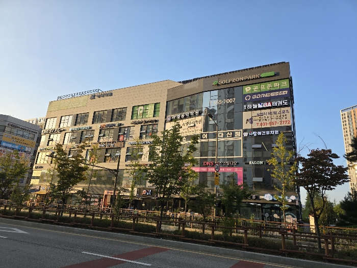 아지타워 전경