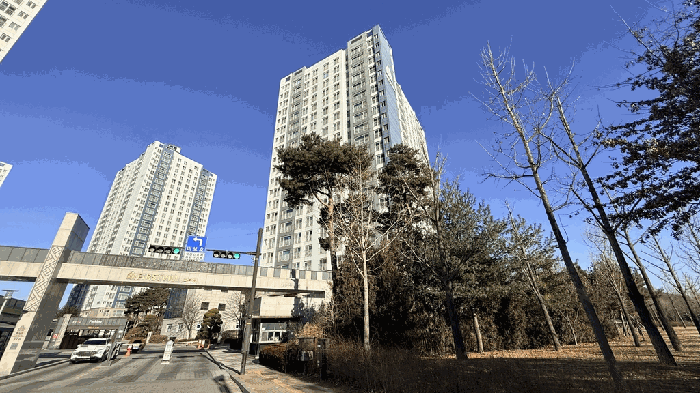 본건 소재 건물 전경