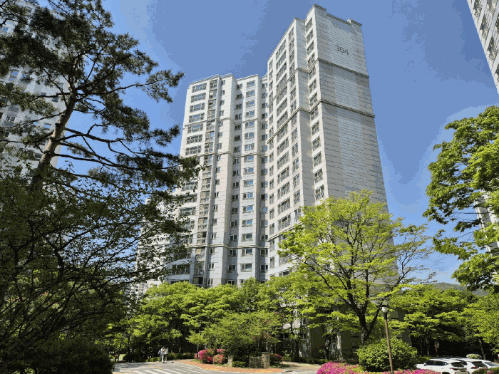 제304동 건물 전경