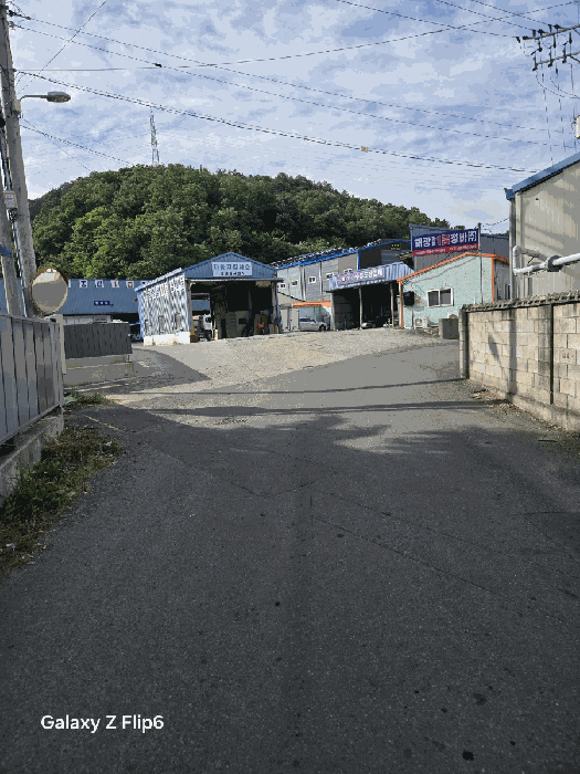 본건의 진입로 전경