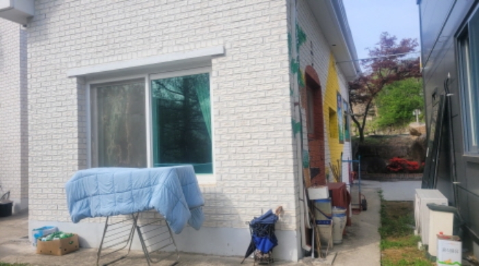 경북 칠곡군 동명면 남원리 317-8.지상 에이,비동 건물의 전경