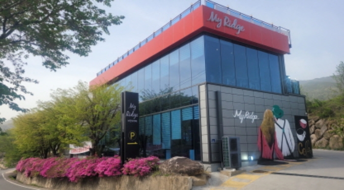 경북 칠곡군 동명면 남원리 317-1,317-4,317-5.지상 건물의 전경