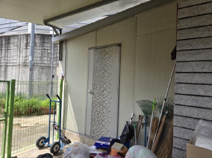 아낙고개길8길 2-3
제시외건물(창고)