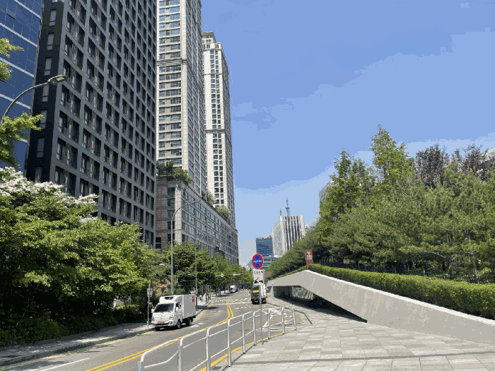 본건 남동측 주변환경