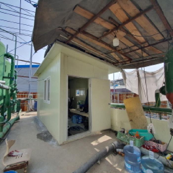 D동 윗쪽 제시외건물12(폐수처리시설 내 간이사무실)