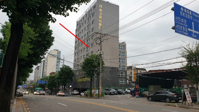 본건 및 주위환경(남동측에서 촬영)