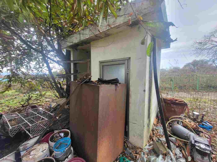 제시 목록 3 부동산 전경(제시 외 시설물)