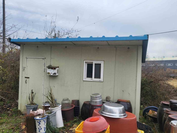 제시 목록 3 부동산 전경(제시 외 시설물)