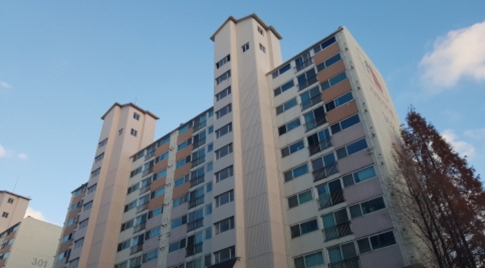 * 본건 목적물 소재 동 전경