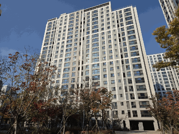 본건 남동측 전경