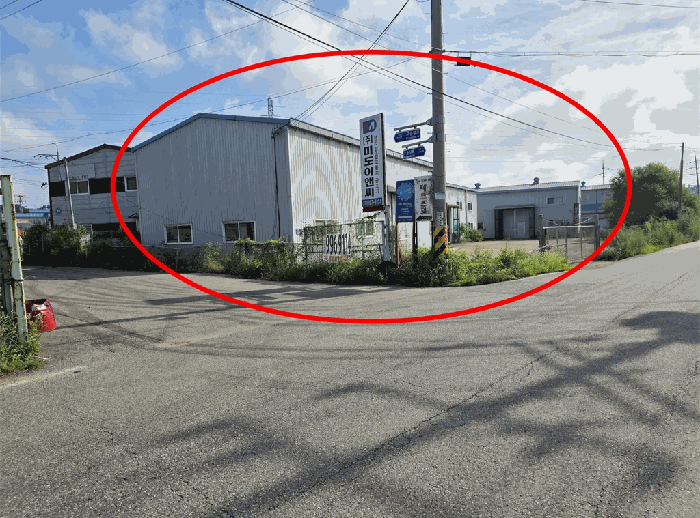 본건 전경 : 「남서측」에서 촬영