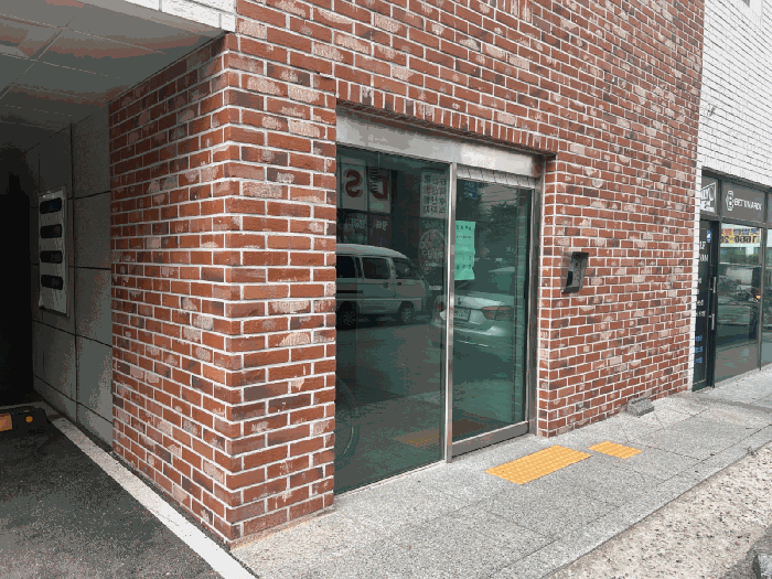 1층 출입구