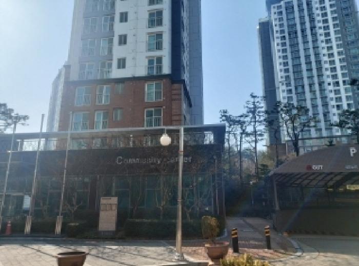 건물 전체 전경